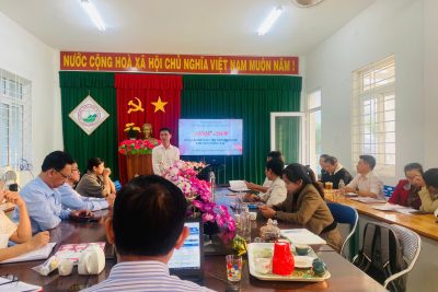 CHIA TAY GIÁO VIÊN CHUYỂN CÔNG TÁC