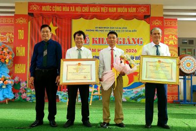 Khai giảng năm học 2025-2026 và đón Bằng công nhận trường đạt chuẩn Quốc gia.